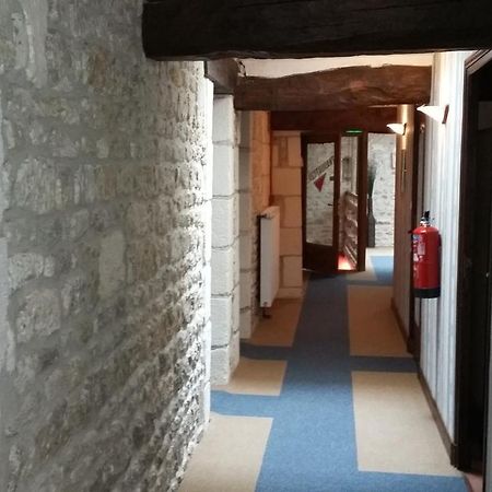 Le Saintongeais Hotel Berneuil  Bagian luar foto
